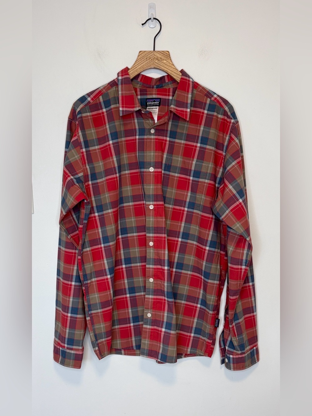 Patagonia Long-Sleeved Fezzman Shirt , sz : large